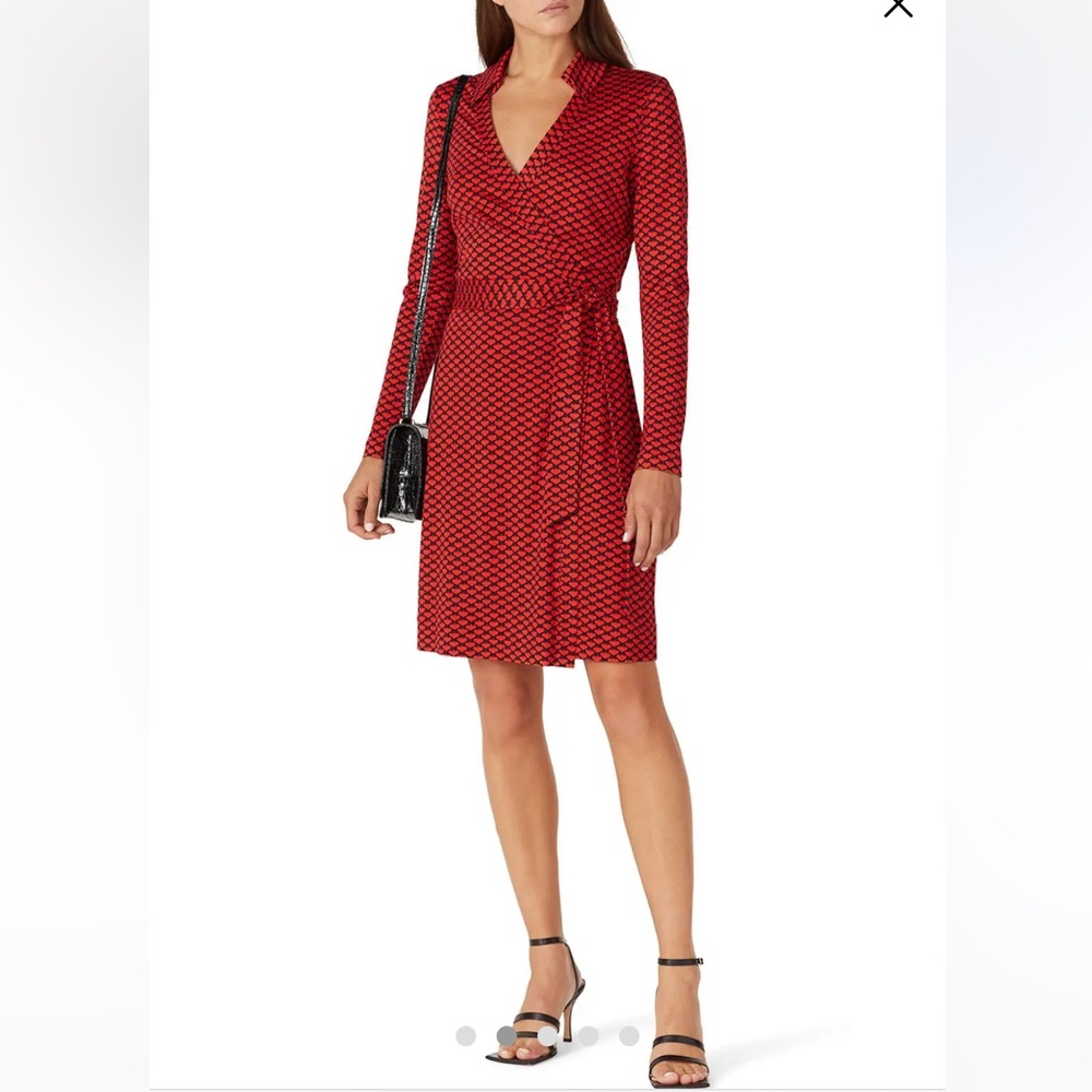 DVF red jeanne wrap dress size M new with tag